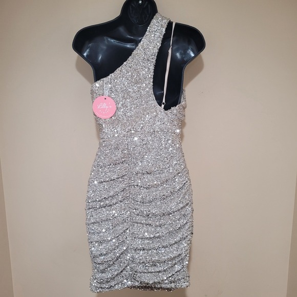 Lillys Kloset Women Sequin One Shoulder cocktail Bodycon Mini Dress Silver SizeS - Picture 6 of 11